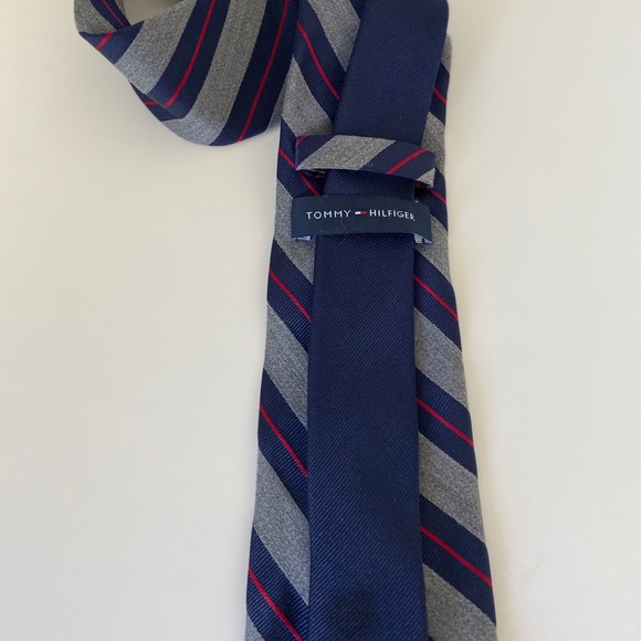 Silk Tommy Hilfiger Tie - Picture 2 of 5